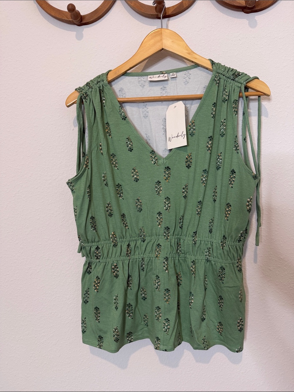 Wonderly Sage Green V-Neck Sleeveless Peplum Tank with Tie Shoulders NWT